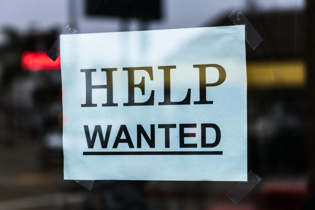 What Job Postings Require Pay Transparency in Ontario A Thorough Compliance Breakdown